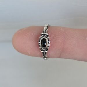 Vintage Oval Black Onyx Stone Sterling Silver Ring Sz 5.5
